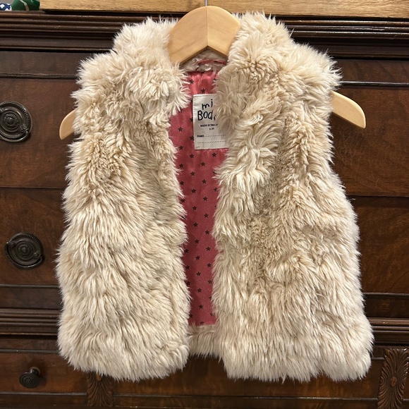 Mini Boden Other - Mini Boden Cream Faux Fur Vest Toddler Girl 2/3